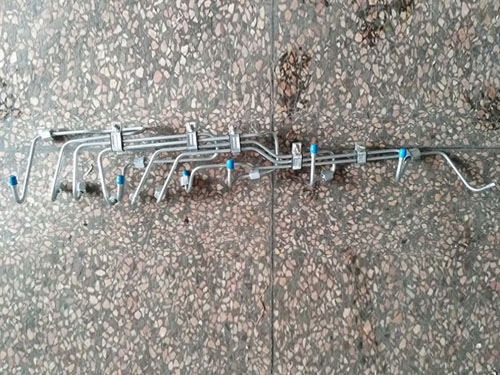 发动机高压油管