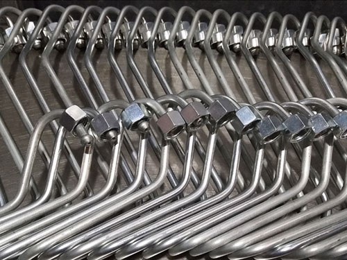 发动机高压油管